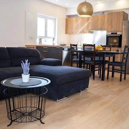 Dota Apartment