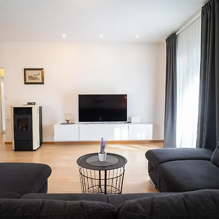 Dota Apartment