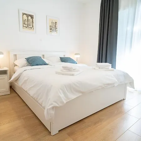 Dota Apartment